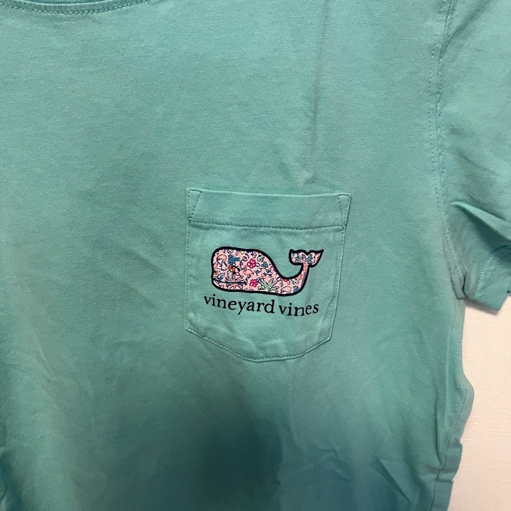 Vineyard Vines Light Blue T-Shirt XS NWOT - Picture 2 of 4